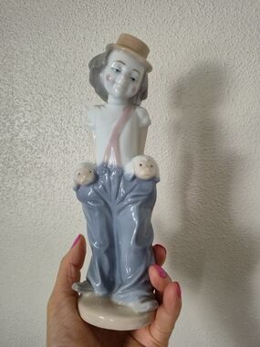 Lladró Replica "Little Pals Porcelain Figurine Featuring Clown with Puppies 8"